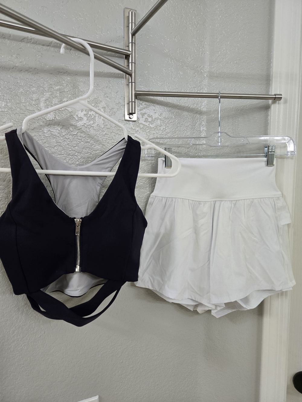 HALARA Zip Front Sports Bra(navy) with Active Quickdry Shorts Set- New!